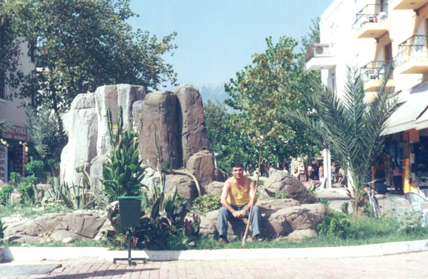 Erdogan Tan at Liman Avenue [ 19/9/2000 ]